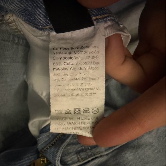 Shein Light Wash Distressed Women’s Jeans - Picture 5 of 6